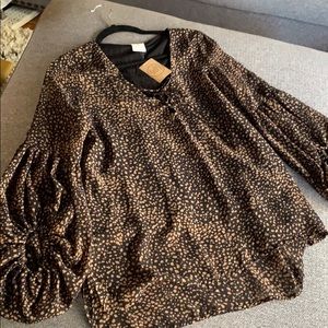 Black and Tan southern bell top